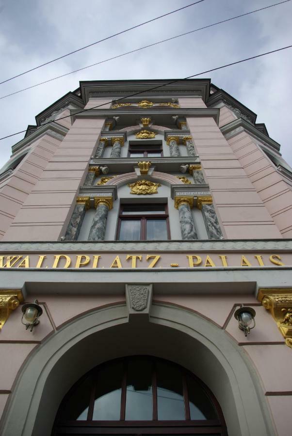 Apartments In Der Jahnallee 20 Waldplatzpalais Lipsko Exteriér fotografie